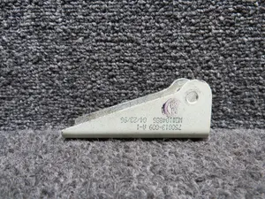 750013-009 Mooney M20M Rear Seat Middle Seat Belt Bracket